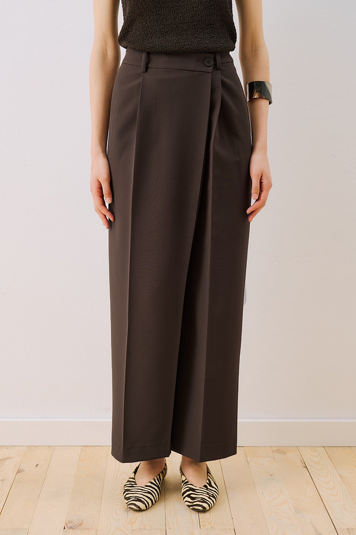 MANUKA | Wrap Closure Tailored Trousers