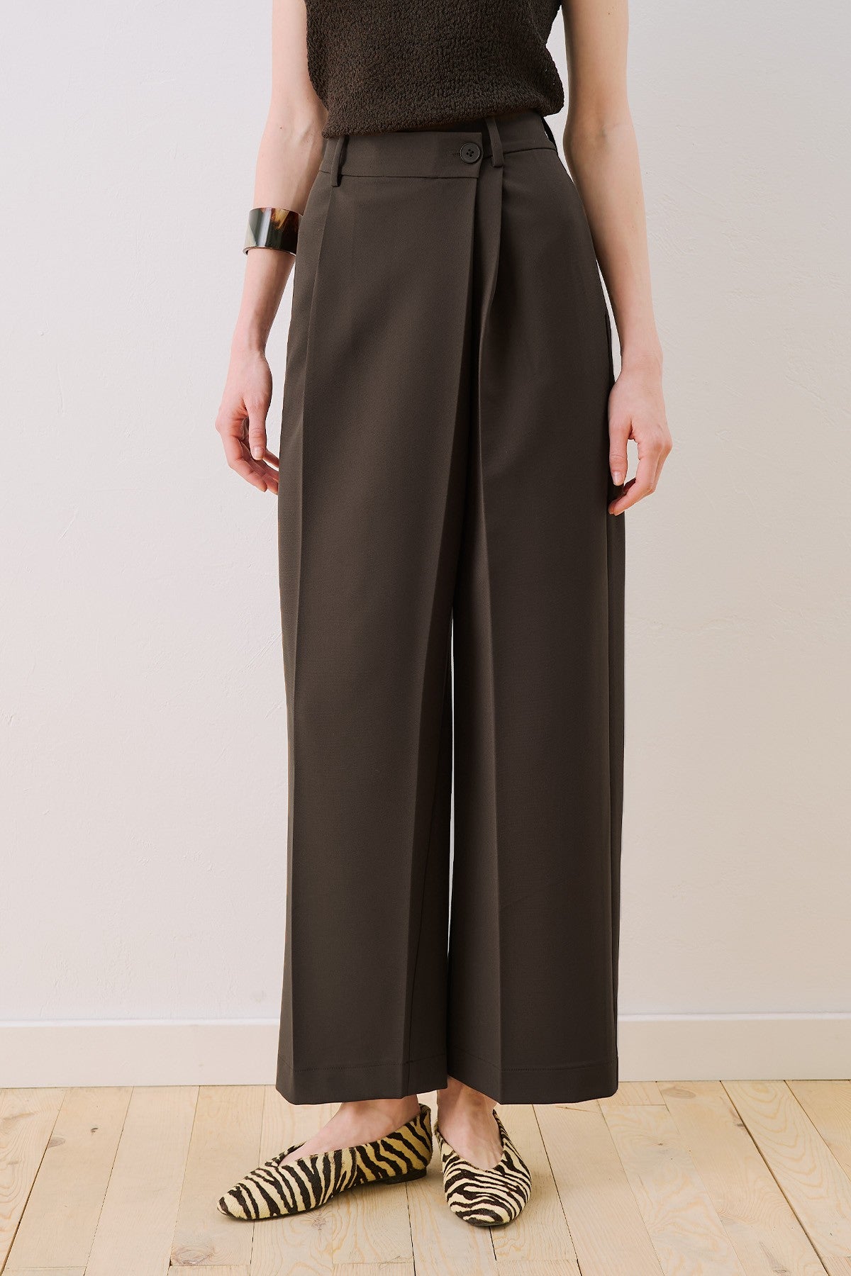 MANUKA | Wrap Closure Tailored Trousers