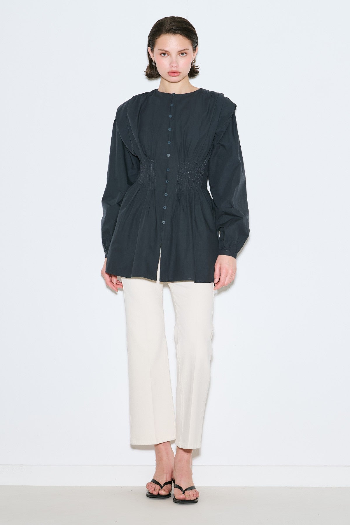 MANUKA | Pleat-Detail Waist Long-Sleeve Blouse
