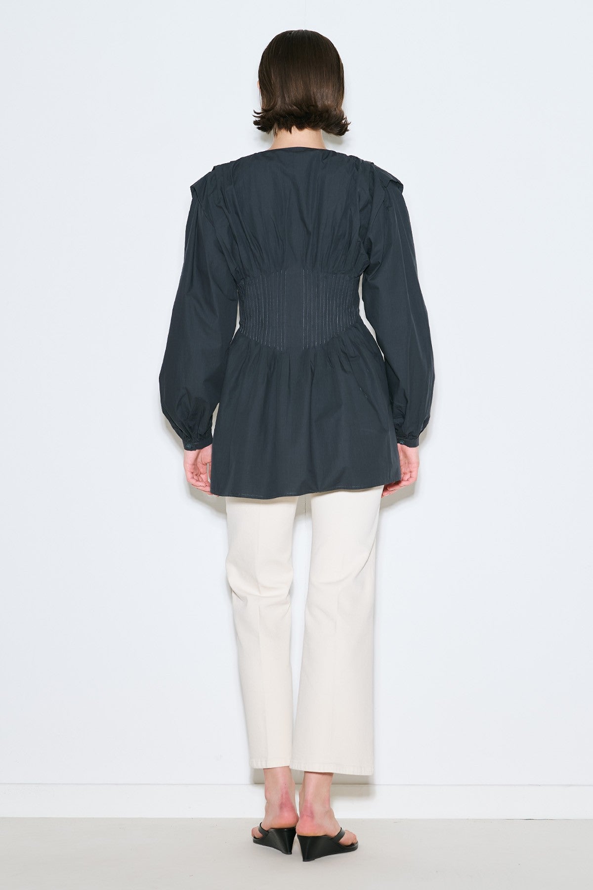 MANUKA | Pleat-Detail Waist Long-Sleeve Blouse