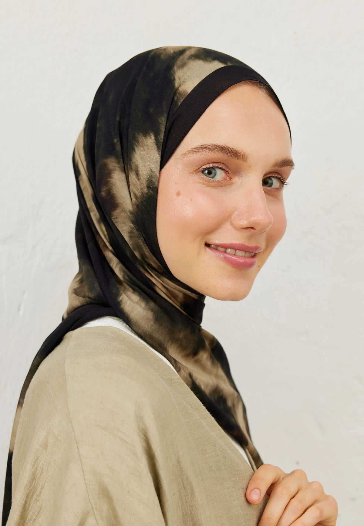 FRESH SCARFS | Batik Patterned Ramie Scarf