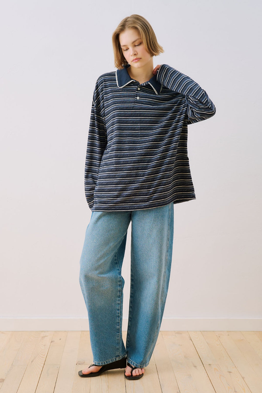 MANUKA | Striped Trim Detail Sweatshirt
