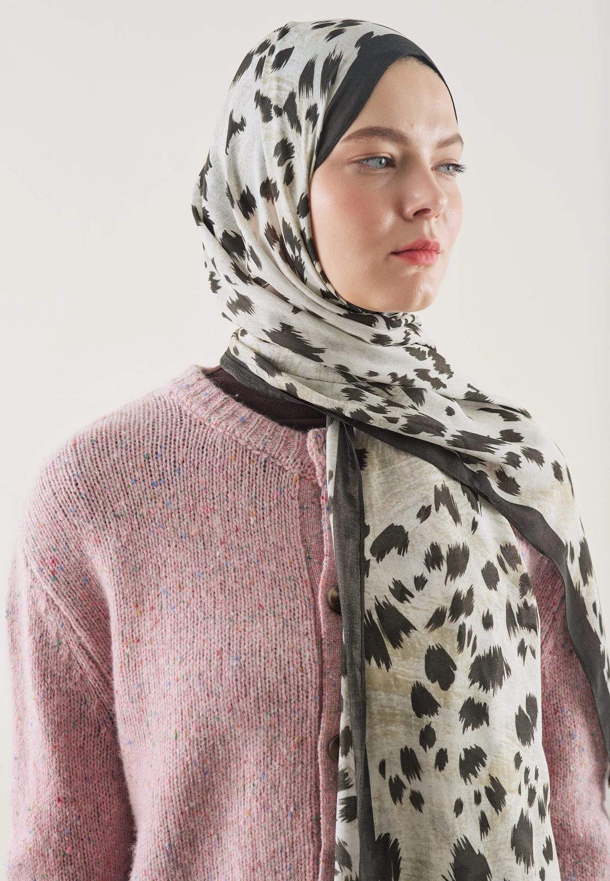 FRESH SCARFS | Cheetah Patterned Scarf