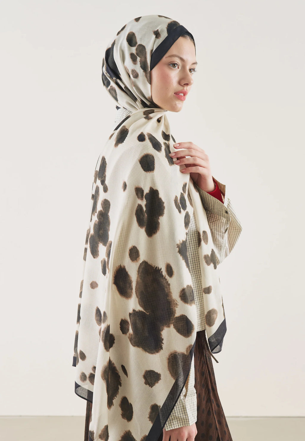 FRESH SCARFS | Cow Print Patterned Scarf