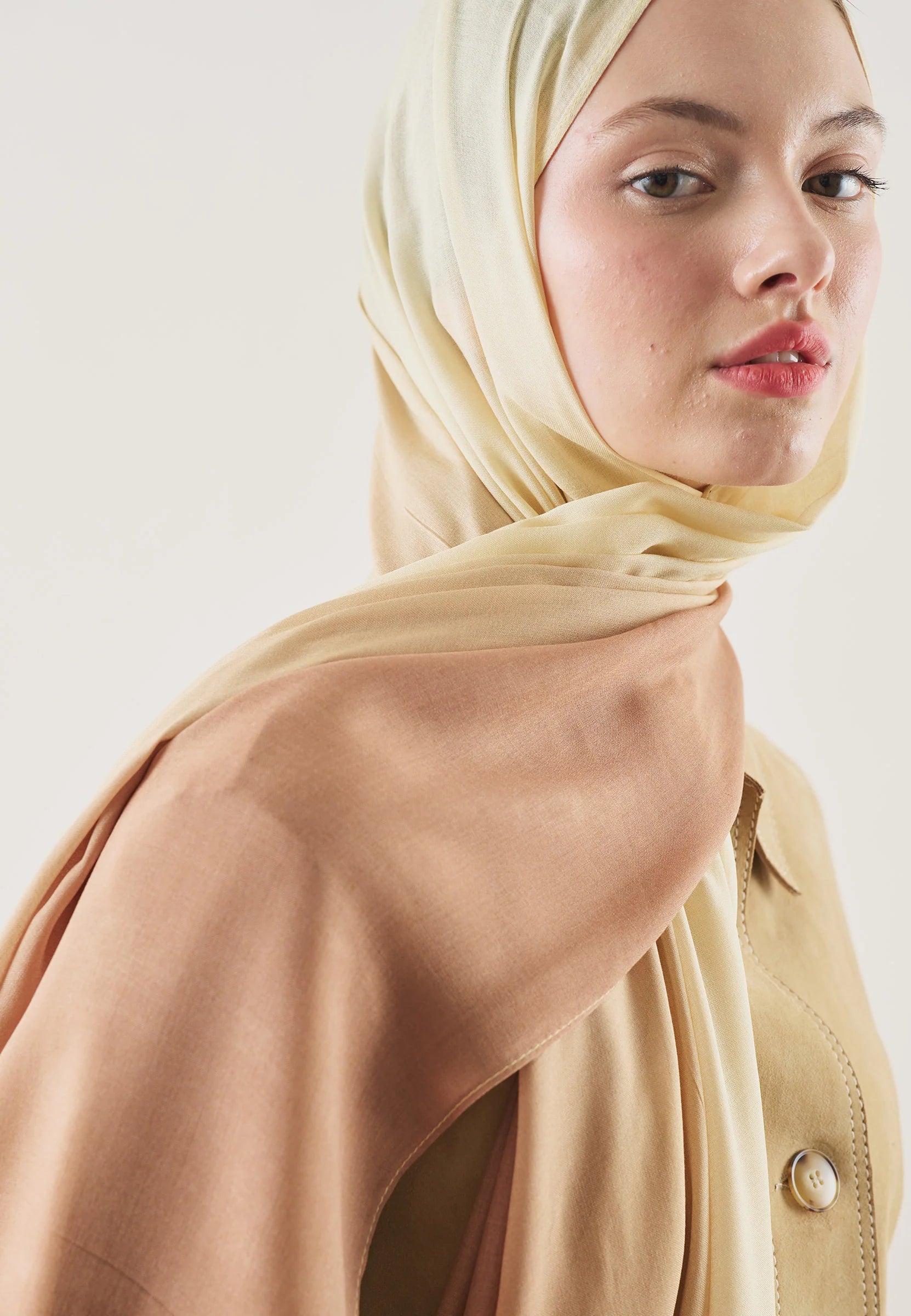 FRESH SCARFS |  Degrade Patterned Scarf