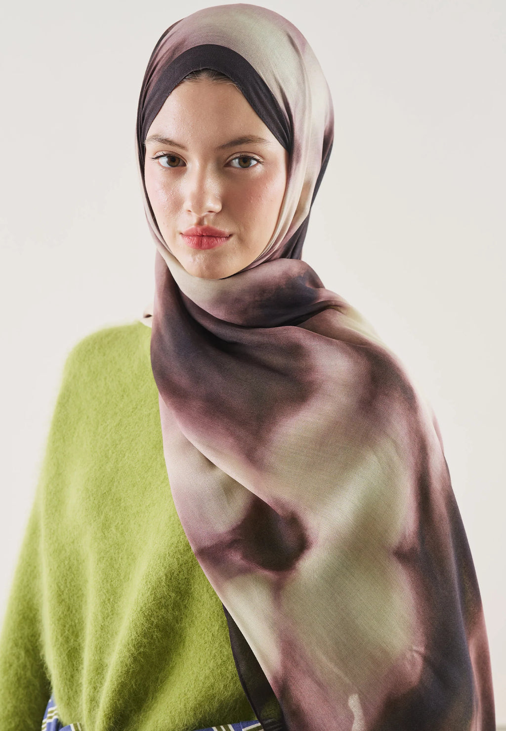 FRESH SCARFS | Floral Batik Patterned Scarf