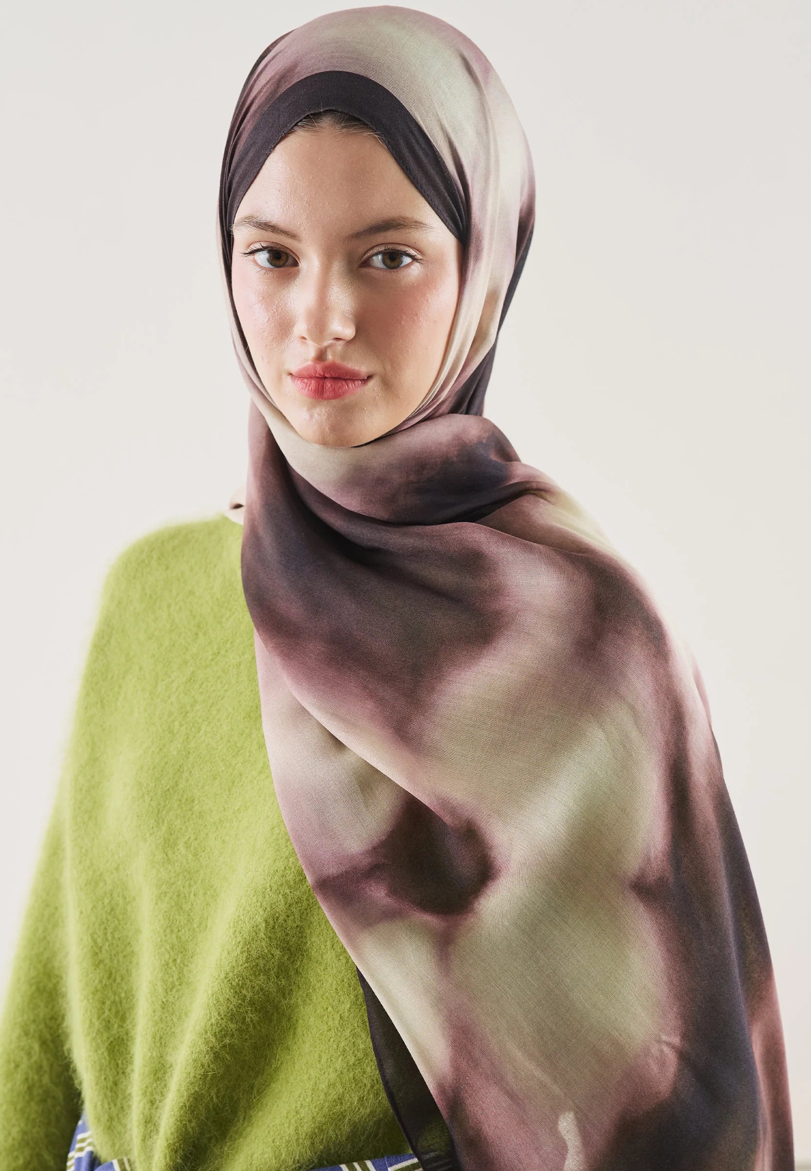 FRESH SCARFS | Floral Batik Patterned Scarf