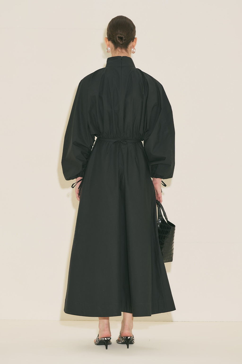 MANUKA | Wide Sleeve Design Dress