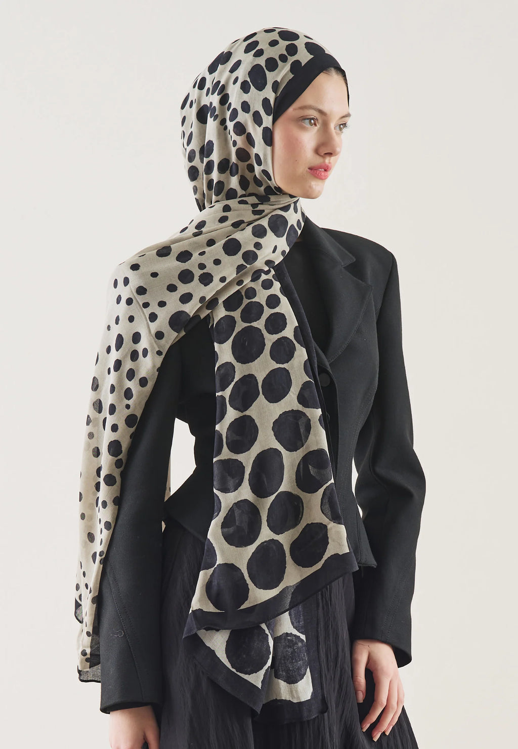 FRESH SCARFS | Polka Dots Patterned Scarf