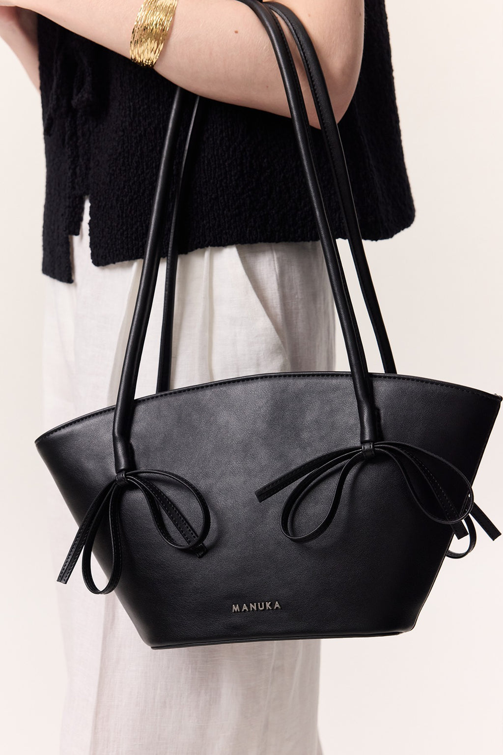 MANUKA | Sandy Bow Bags