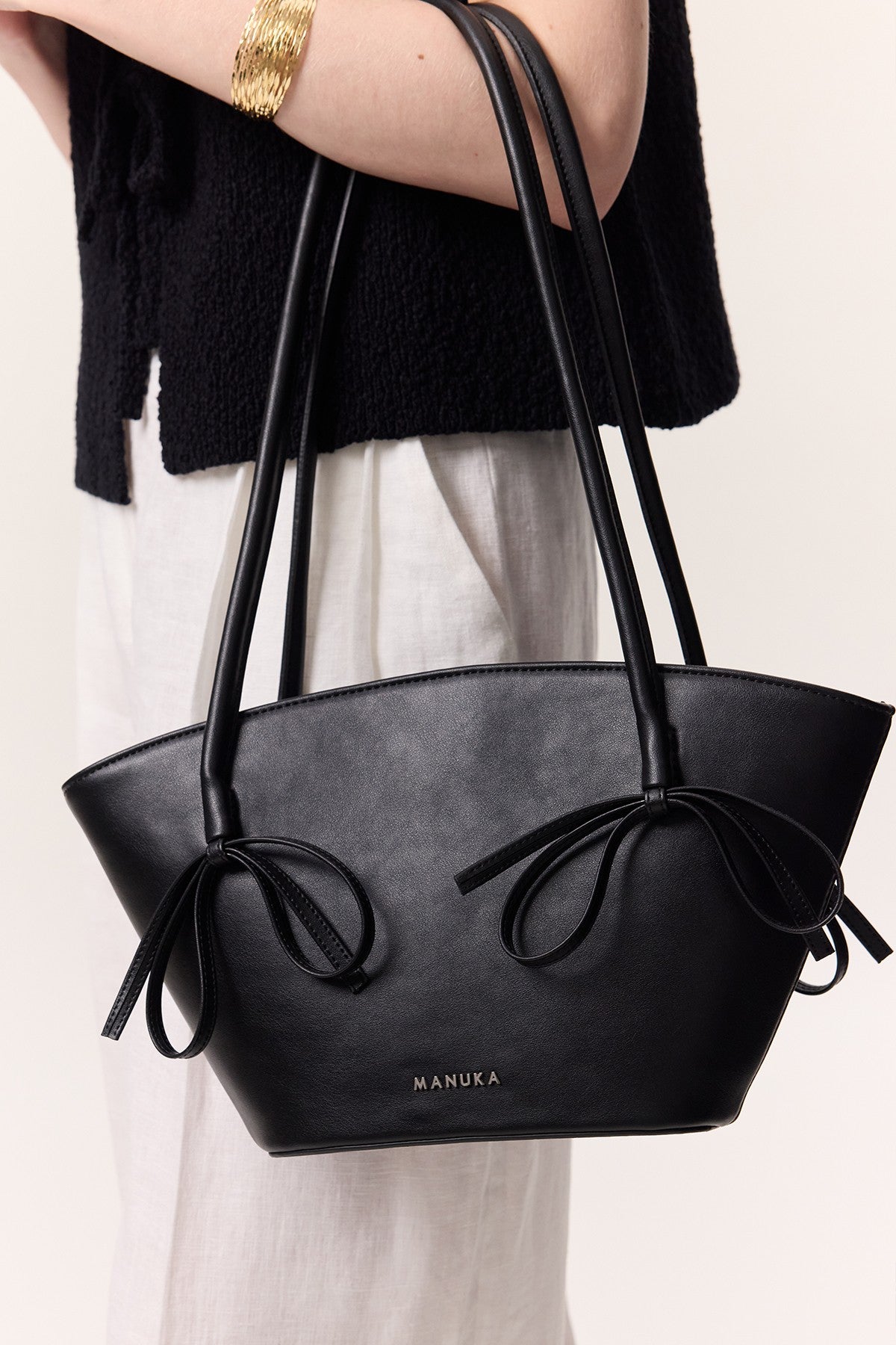 MANUKA | Sandy Bow Bags
