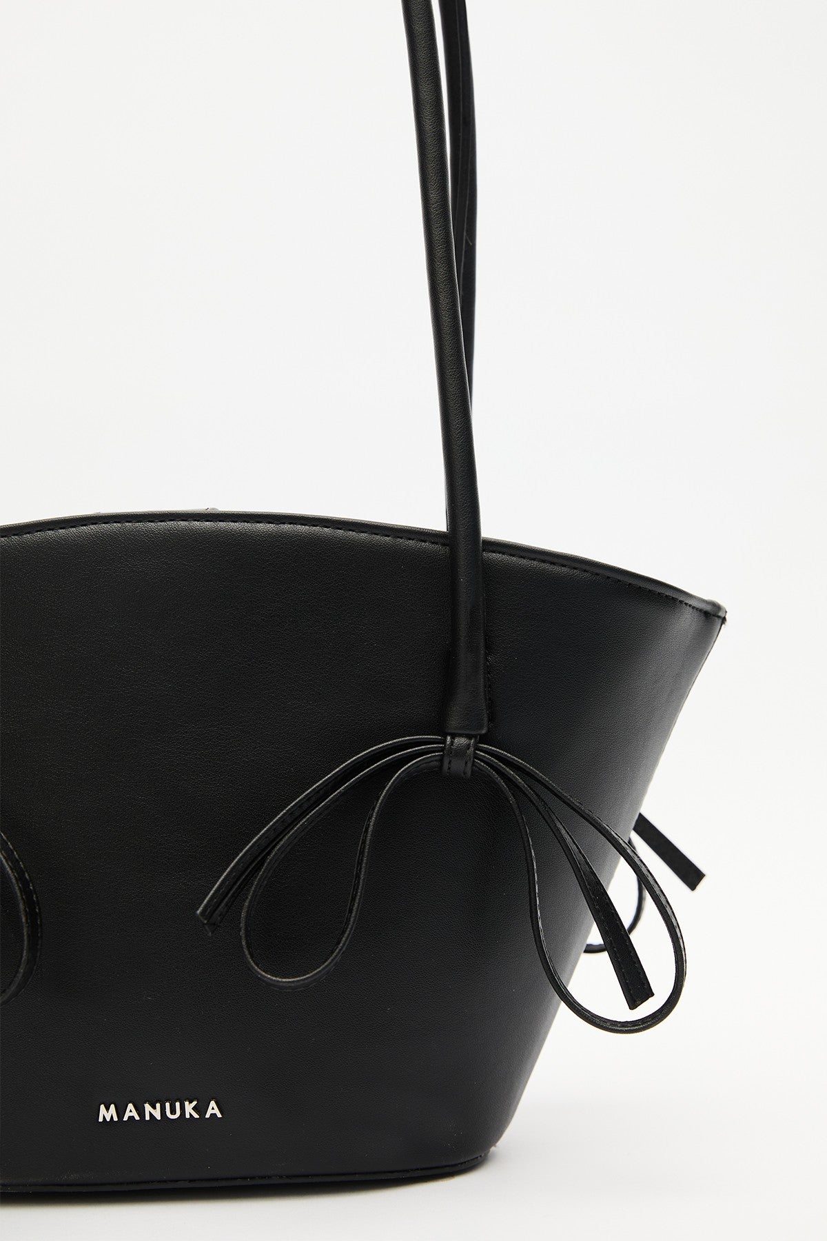 MANUKA | Sandy Bow Bags