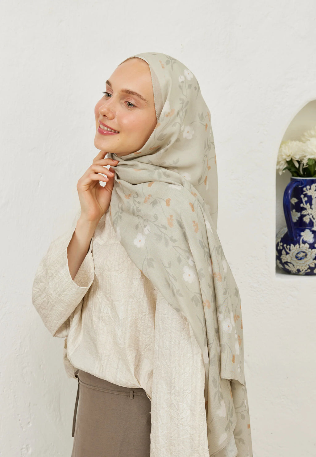 FRESH SCARFS | Soft Flowers Patterned Scarf