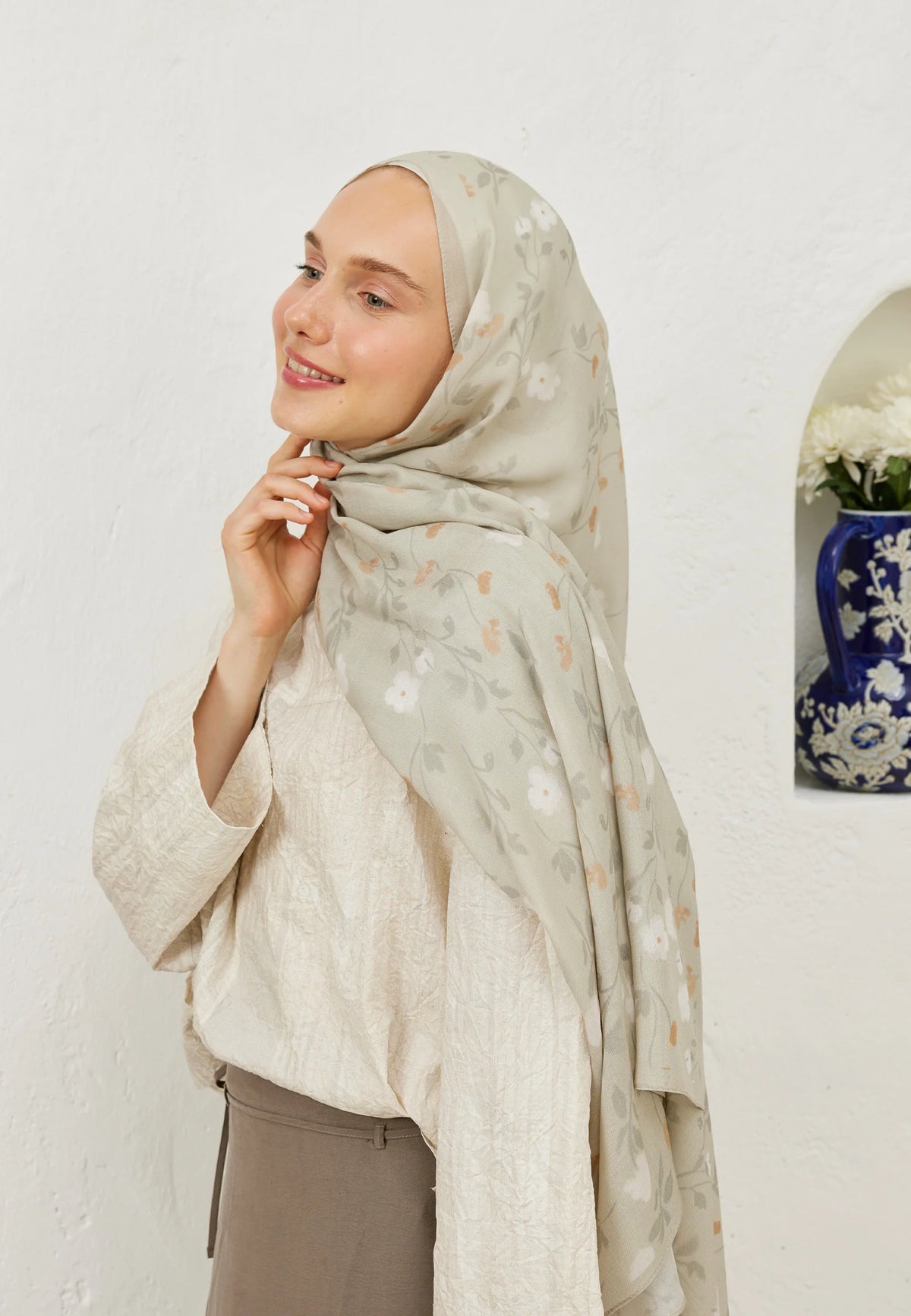 FRESH SCARFS | Soft Flowers Patterned Scarf