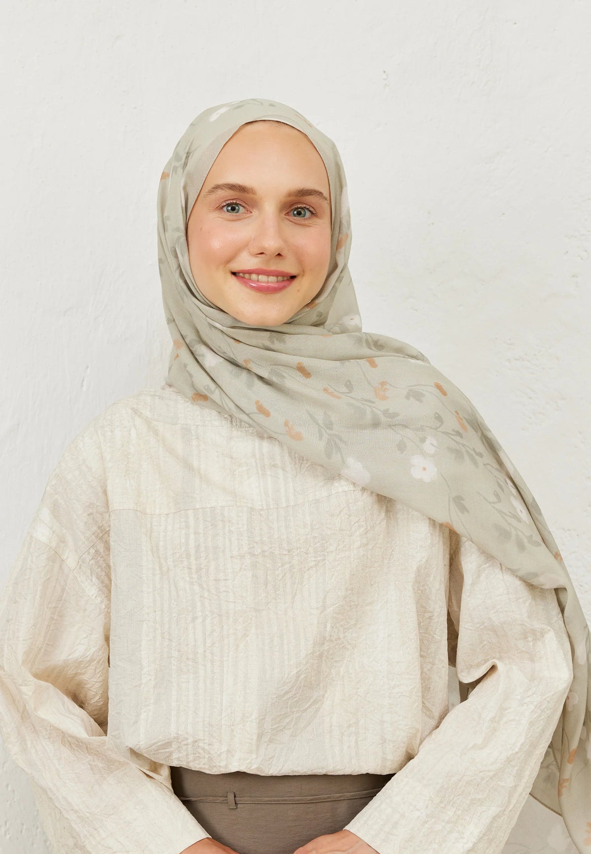 FRESH SCARFS | Soft Flowers Patterned Scarf