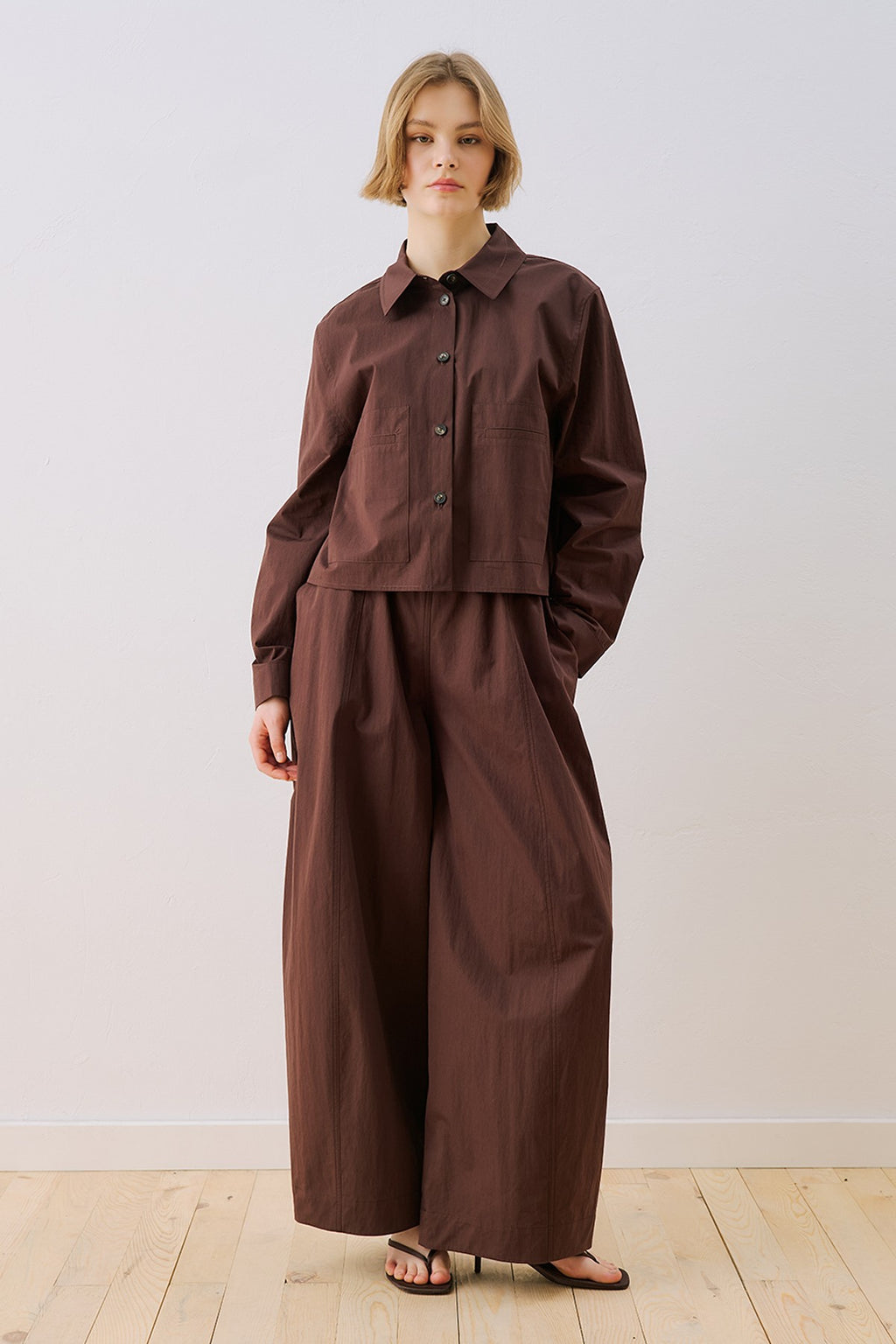 MANUKA | Utility Pocket Cropped Shirt